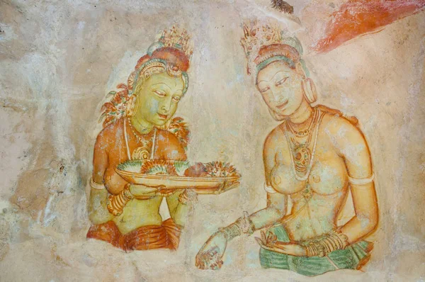 depositphotos_214499694-stock-photo-5th-century-cave-paintings-sigiriya